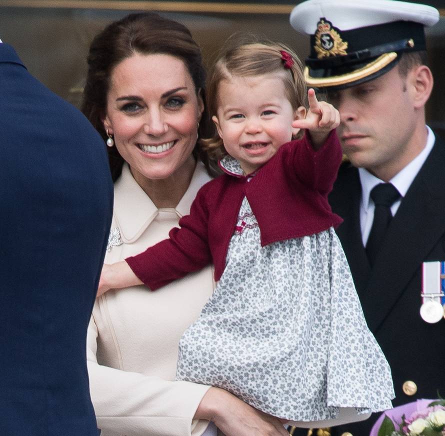 Duchess of Cambridge expecting third child