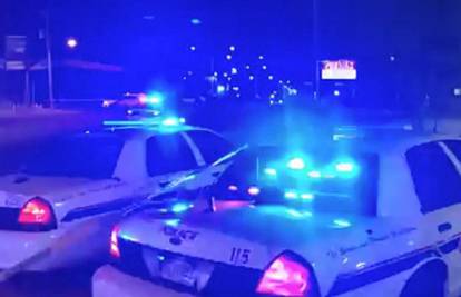 Automobilom se zaletio među prosvjednike u Minneapolisu, poginula žena, troje ozlijeđenih