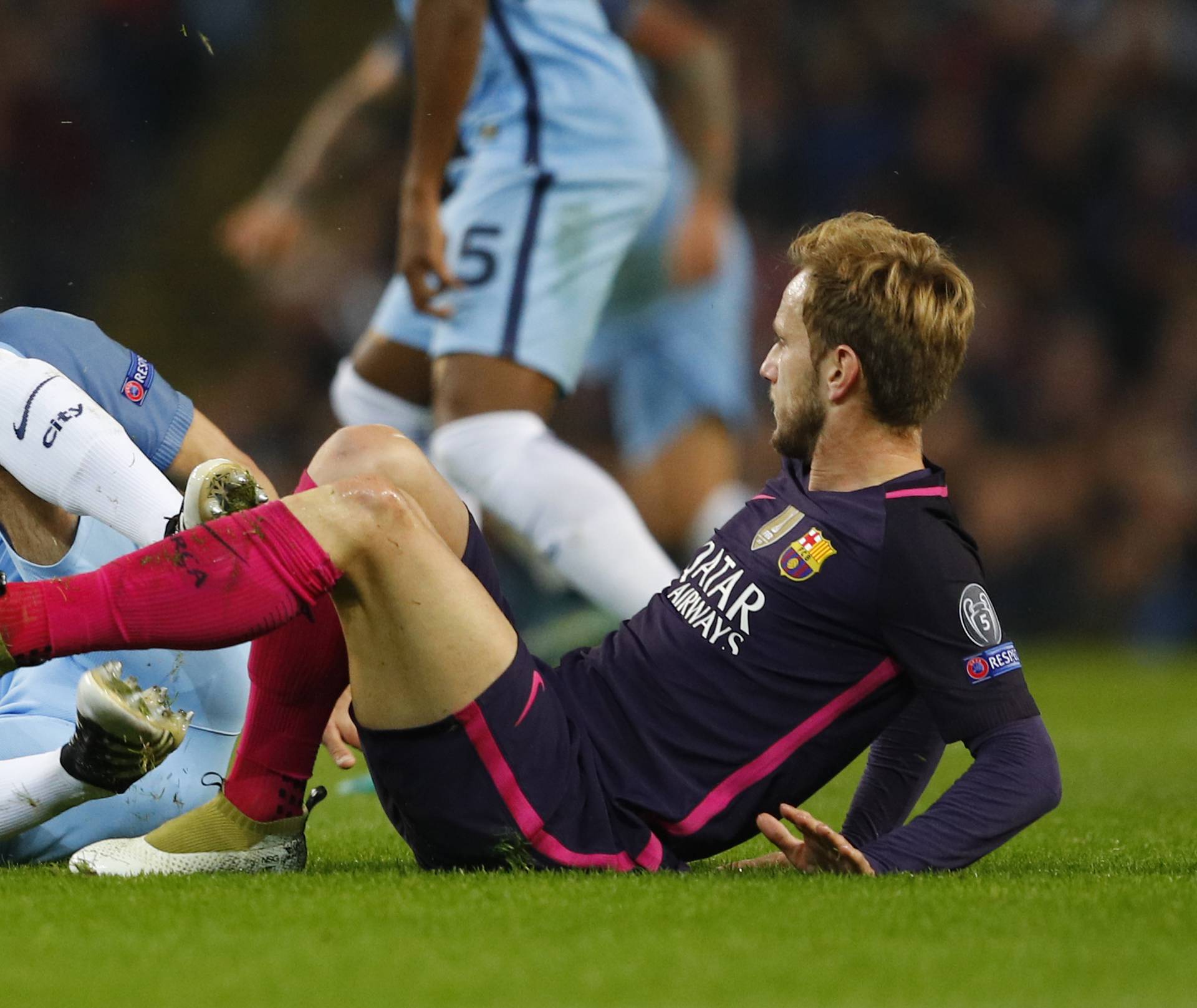 Manchester City v FC Barcelona - UEFA Champions League Group Stage - Group C