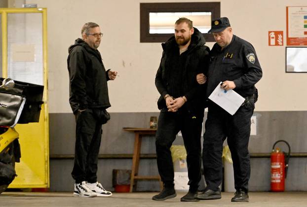 Zagreb: Privođenje uhićenih povezanih sa slučajem bolnice u Jankomiru
