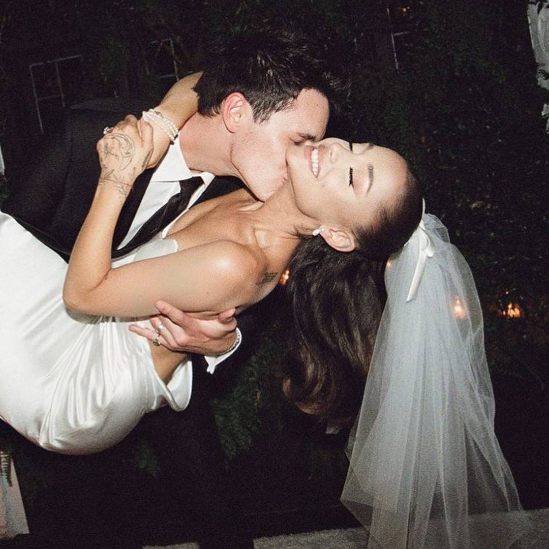 Grande podijelila fotografije s vjenčanja i skupila više od 10 milijuna lajkova u sat vremena