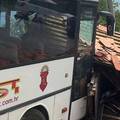 Bus u Gornjem Hru&scaron;evcu sletio s ceste, ozlije&dstrok;eno nekoliko ljudi