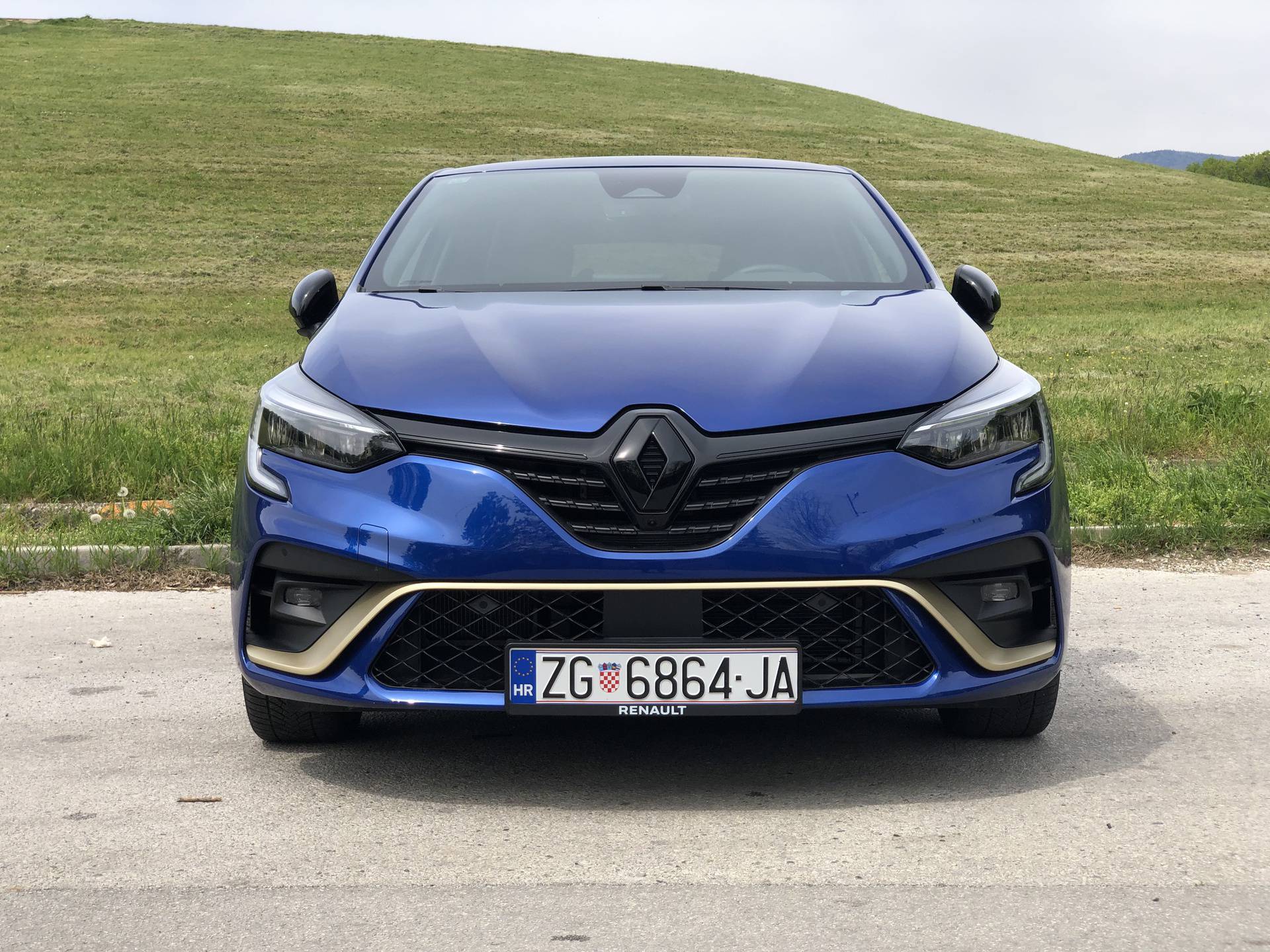 Testirali smo: Hibridni Renault Clio troši na kapaljku, može i manje od 3 litre na 100 km