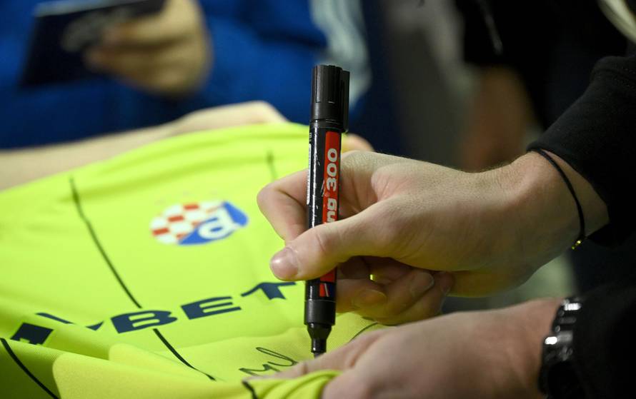 Zagreb: Igraci Dinama na druzenju s navijacima