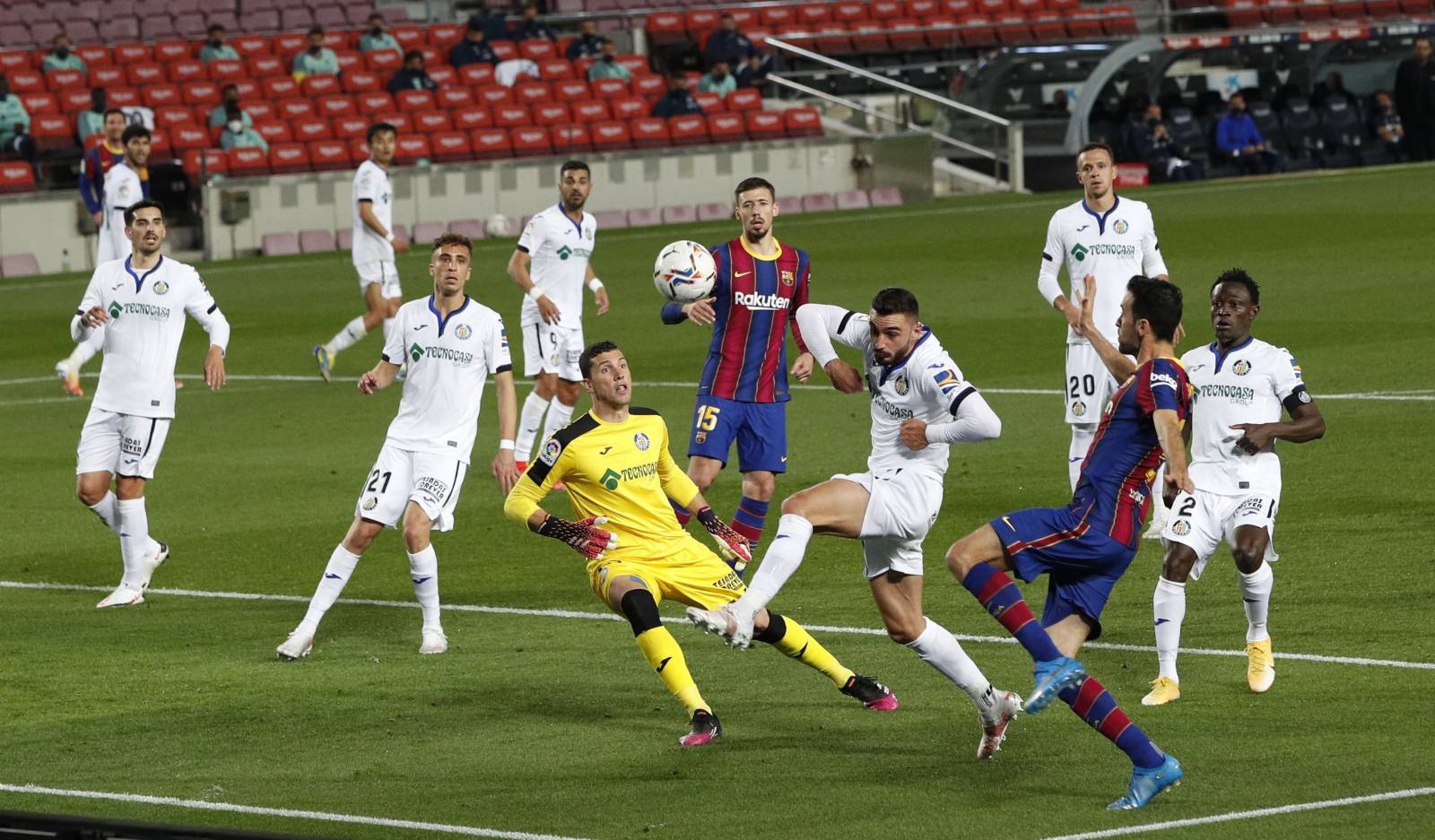 La Liga Santander - FC Barcelona v Getafe