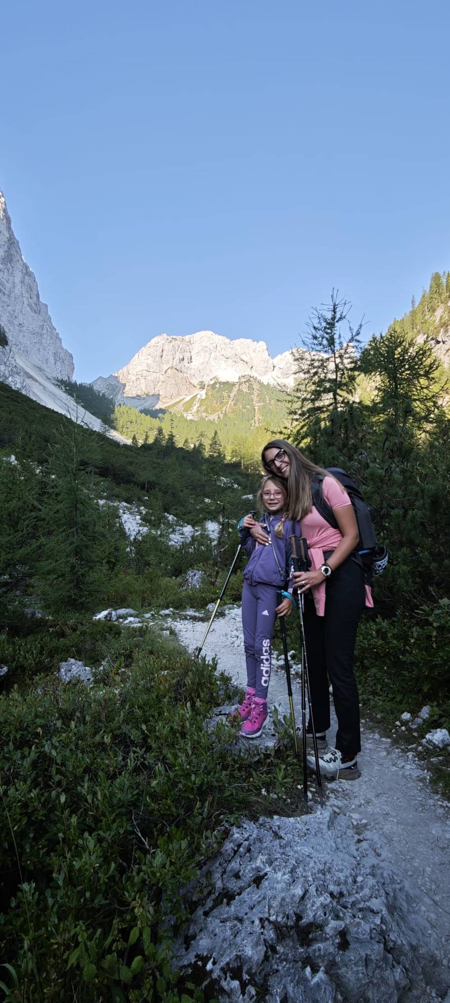 Angela (7) je djevojčica bez granica! 'Ne idem još ni u školu, a već sam osvojila Triglav'