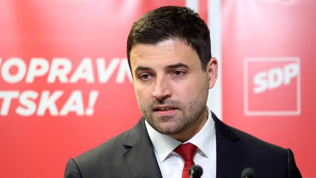 Bernardić: Plenković je kriv za to što učenici nisu bili u školi