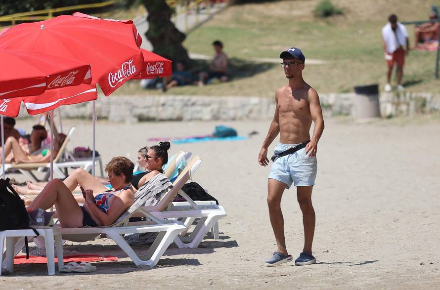 Split: 34 stupnja Celzijevih mnoge su Splićane natjerali na plaže