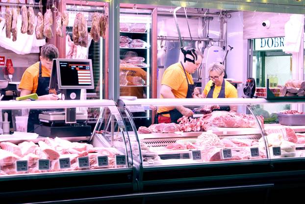 Zagreb: Unutarnji dio tržnice Dolac ponovno radi