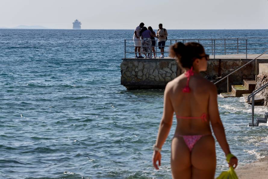 Zadar: Praznik rada na plaži Kolovare