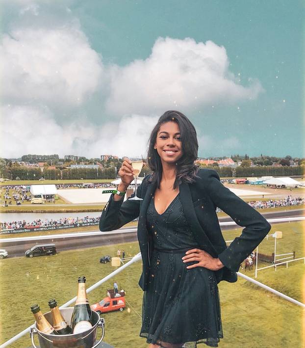 FOTO Bivša misica želi preuzeti Formulu 1: 'Cilj mi nije pobjeda'