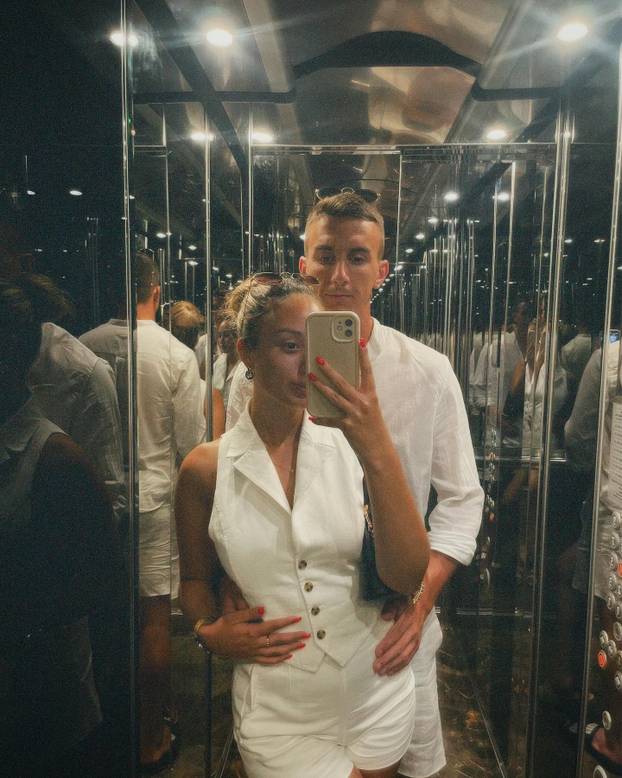 FOTO Junak Hajduka htio je odustati od nogometa, spasile ga vjera i skromna medicinarka
