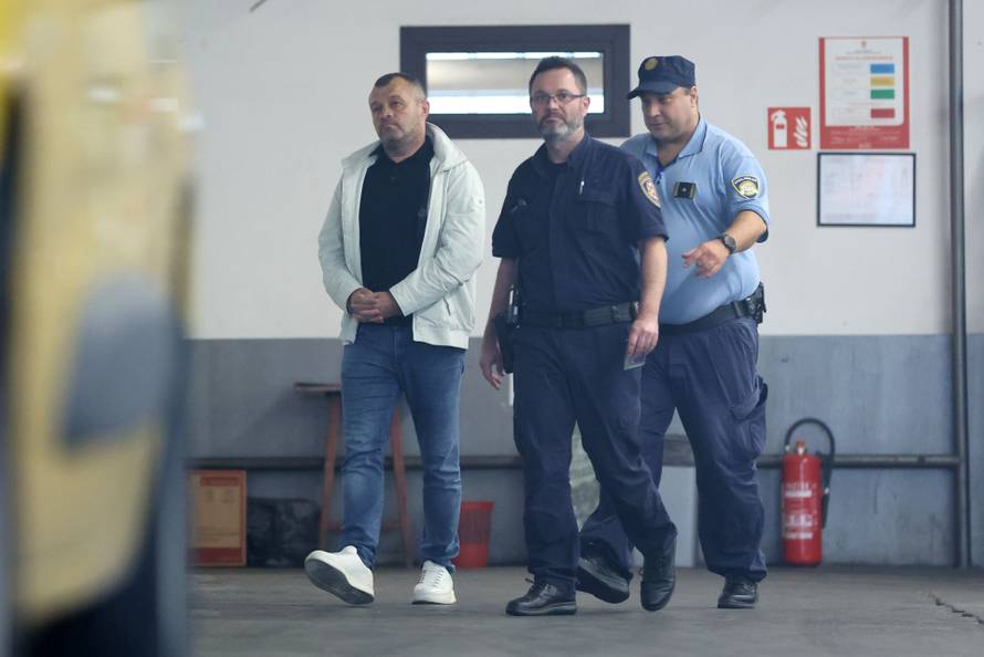 Zagreb: Dovođenje uhićenih u prostorije USKOK-a