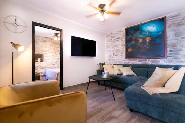 FOTO Kuća na Jadranu s 240 m² luksuza čeka novog vlasnika