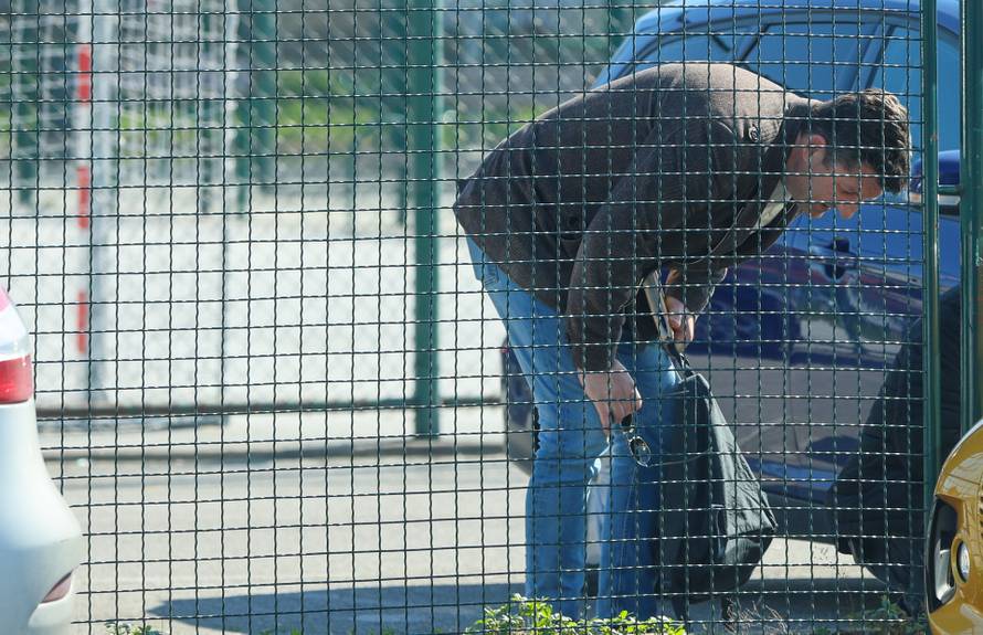 Zagreb: Policijski očevid u Dubravi gdje je jutros došlo do pucnjave