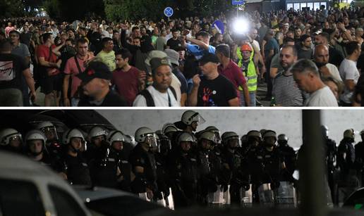 FOTO Srbi opet u tisućama izašli na ulice: U Valjevu zapaljene prostorije Vučićeve stranke...