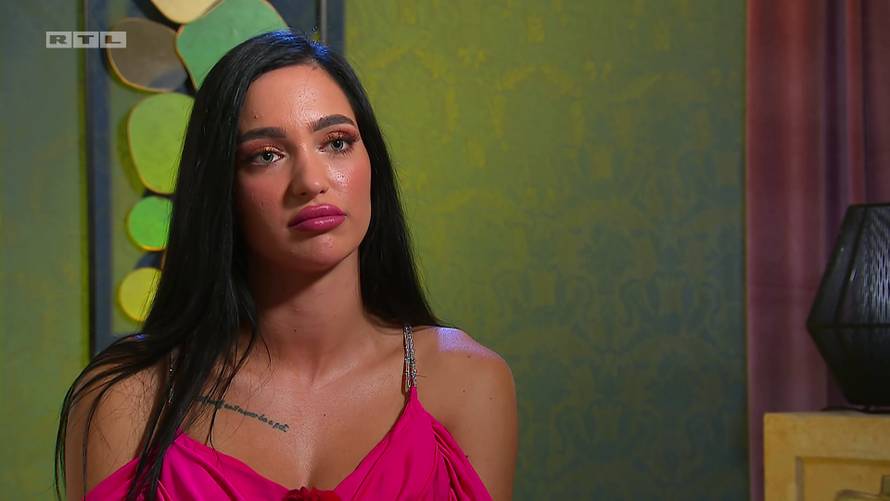 Jedna djevojka odlazi, a Laura je jasna: 'Ako me ne pozove, ja idem kući. Ovo mi se ne sviđa'