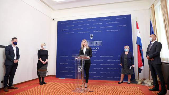 Oporba je pokrenula opoziv ministra: 'Ćorić  je kapetan HDZ-ove korupcijske reprezentacije'