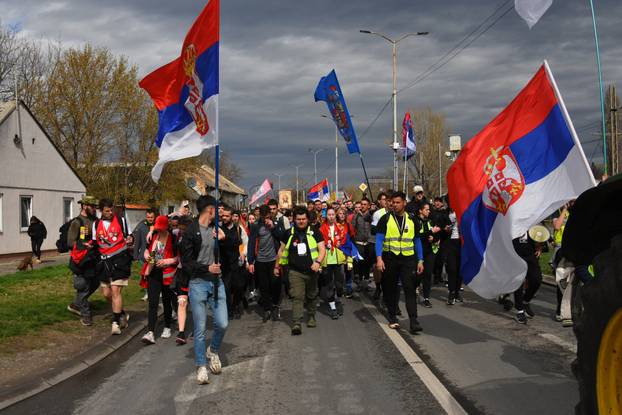 Od Niša i juga zemlje pa sve do Pančeva: Studenti su pješice krenuli prema Beogradu