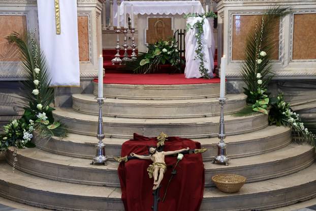 &Scaron;ibenik: Blagoslov hrane ukatedrali sv Jakova u &Scaron;ibeniku