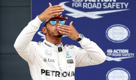 Hamilton najbr&zcaron;i uo&ccaron;i 1. utrke sezone, Ricciardo razbio bolid!