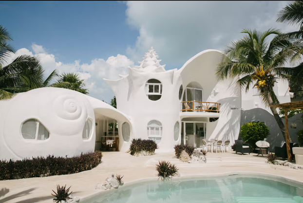 FOTO Čudesna kuća neobičnog oblika izgleda kao da je iz bajke