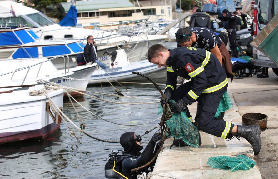 Akcija čišćenja podmorja  organizirana povodom obilježavanja Dana grada
