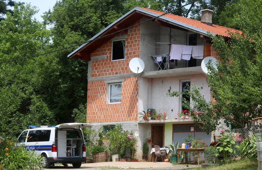 U Rapainom Klancu kod Brinja ubijen muškarac,