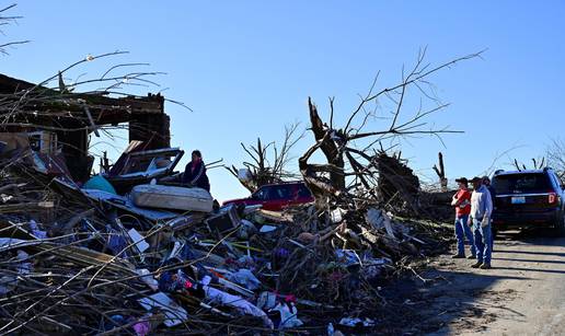 Tornado poharao središnju Iowu, najmanje 6 ljudi poginulo