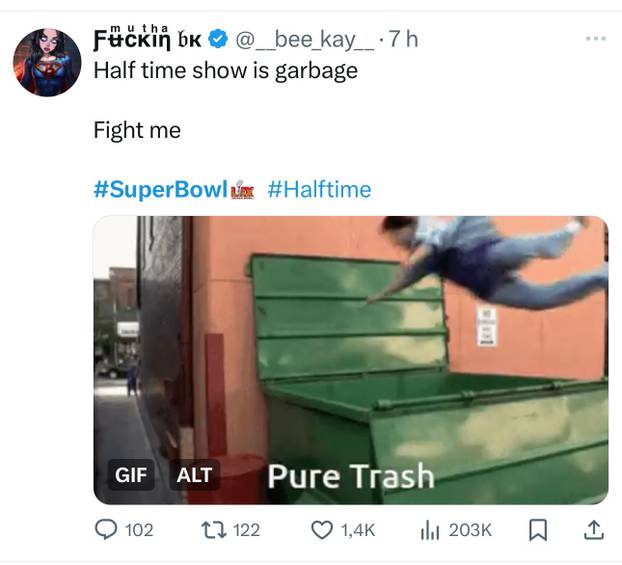 Ovo su memovi Super Bowla! Uljez sa zastavom Palestine, 'nazi' pozdrav i ruganje Trumpu