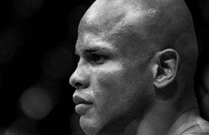 Bivšeg UFC borca nasmrt izboli, dvaput se borio s Pokrajcem