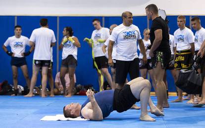 Mirko Filipović održao predavanje i trening na ljetnom kickboxing kampu u Splitu