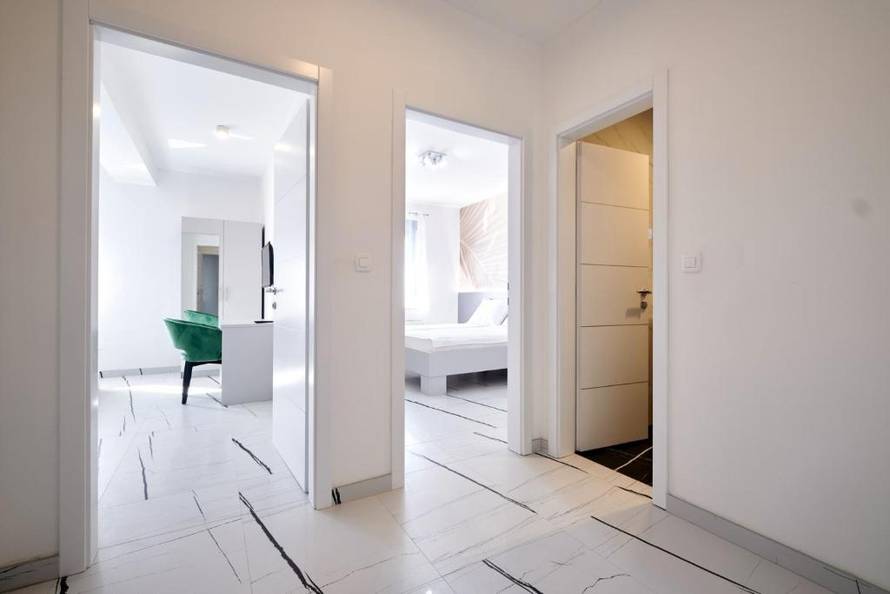 Svi jure cestom D1, a ne znaju da se ovdje krije oaza s grijanim bazenom