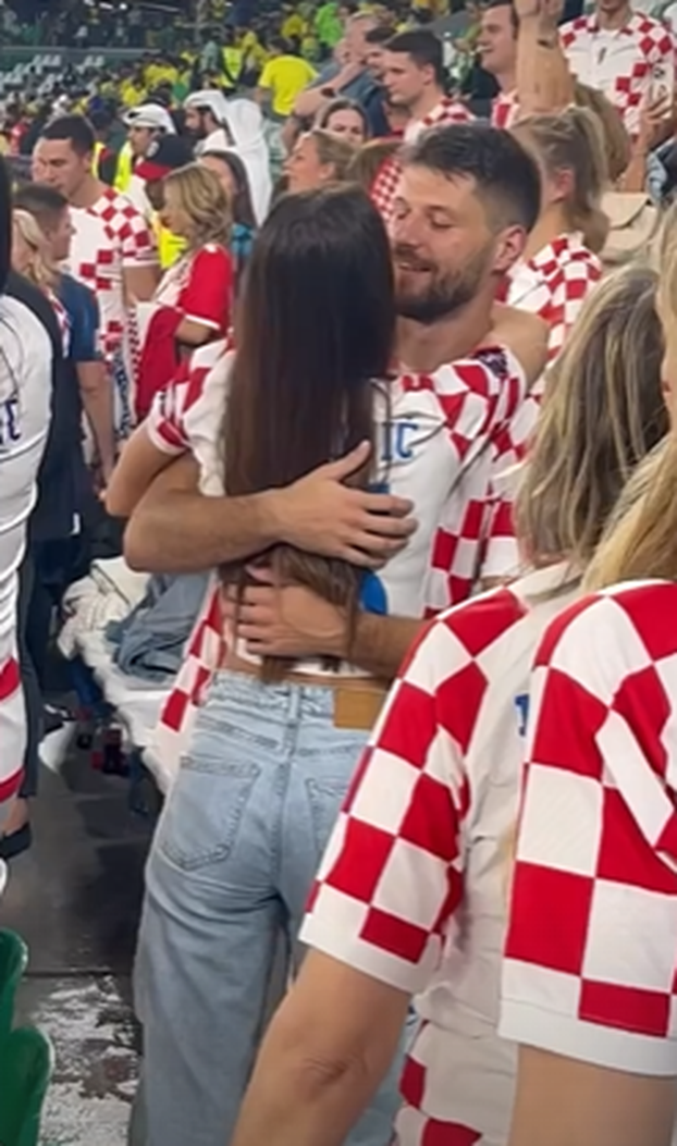 FOTO Koga ljubi Petković? Bila je to ljubav na prvi intervju, Iva ga je zavela pred kamerama