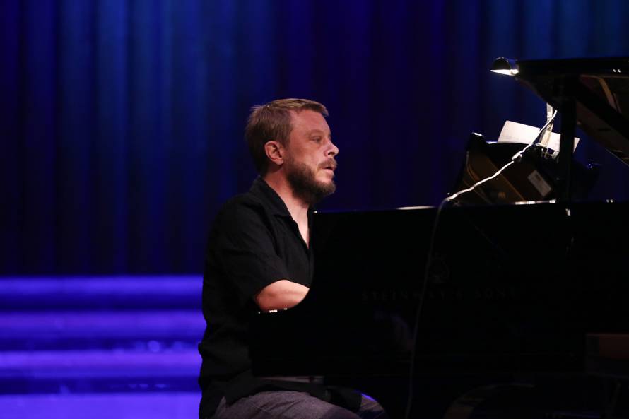 Zagreb: Koncert 'Zoran pjeva Arsena'