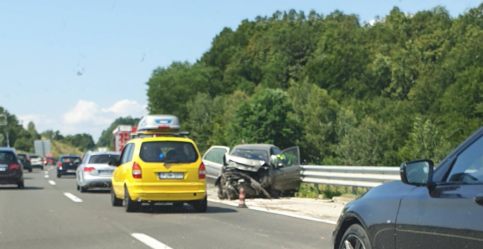 Zbog nesreće na A1 kod čvora Novigrad vozi se u dugoj koloni