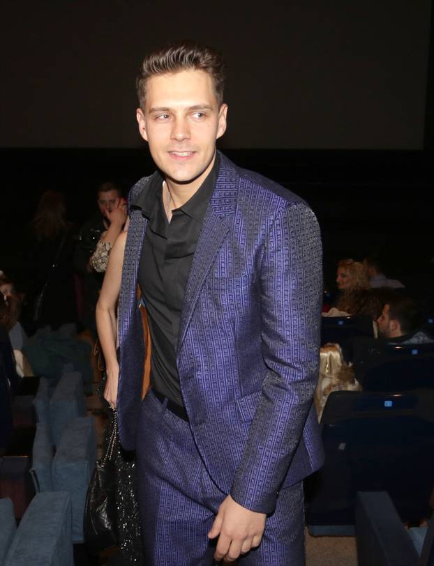 Beograd: Premijerka Srbije Ana Brnabić s djevojkom Milicom na premijeri filma "Hotel Beograd" 