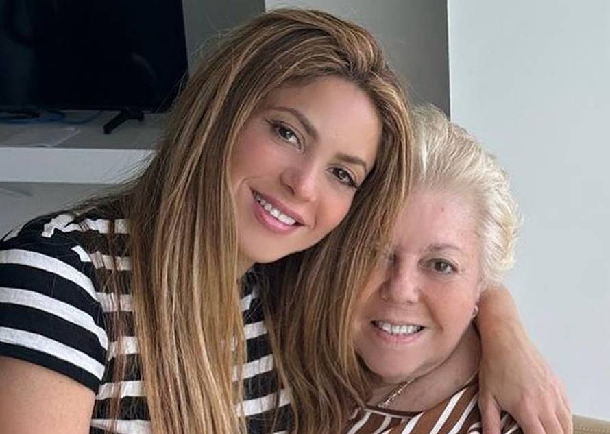 Shakirina majka bila je bolesna, a pjevačica pokazala da je sada bolje: 'I dalje joj sjedim u krilu'