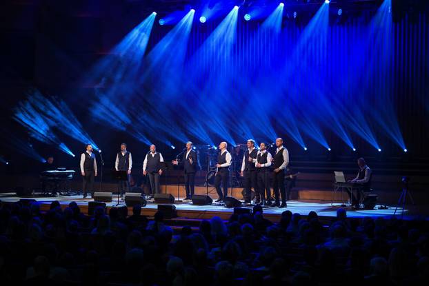 Zagreb: Klapa Rišpet održala je koncert u Lisinskom 