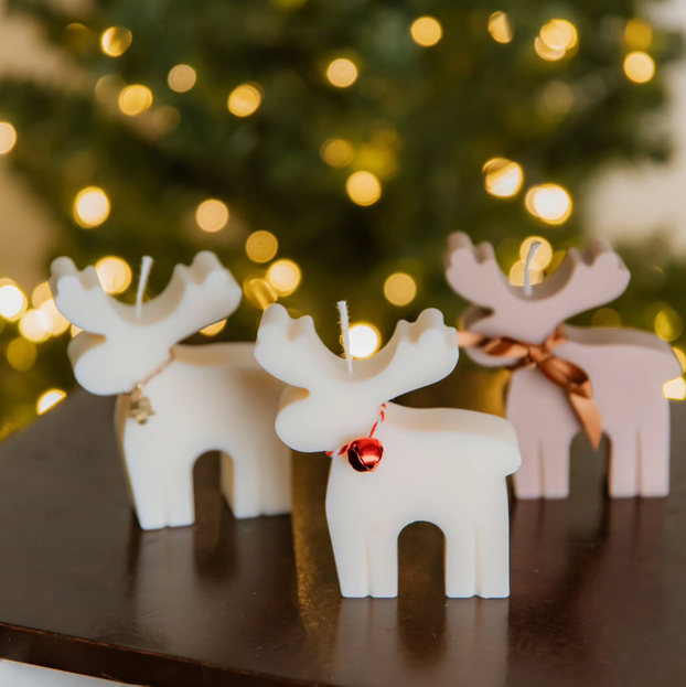 Naši umjetnici i dizajneri nude ukrase za Božić: Šalice se zlate, a vezeni vijenci su najtraženiji