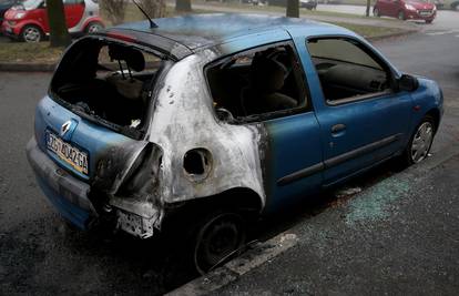 Novi požar u Zagrebu: Ispred zgrade joj izgorio automobil