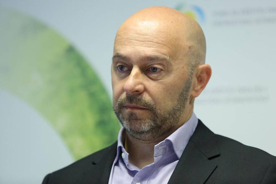 Fond za zaštitu okoliša: Ponoš dao mandat na raspolaganje