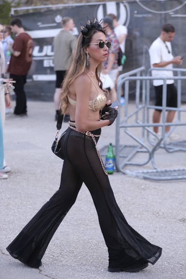 Split: Dolazak posjetitelja na stadion Park Mladeži na kojem započinje Ultra 2025