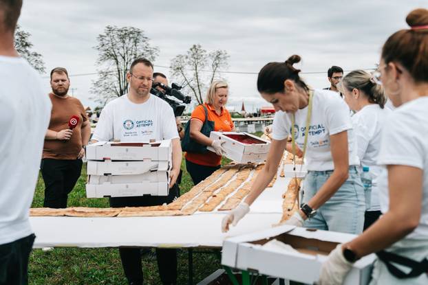 Hrvati oborili rekord: 'Imamo najdužu štrudlu na svijetu!'