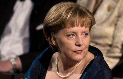 Angela Merkel priprema građane na tešku godinu 