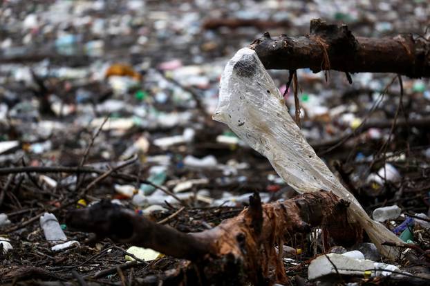 Višegrad: Nekoliko tisuća kubika otpada zagadilo rijeku Drinu