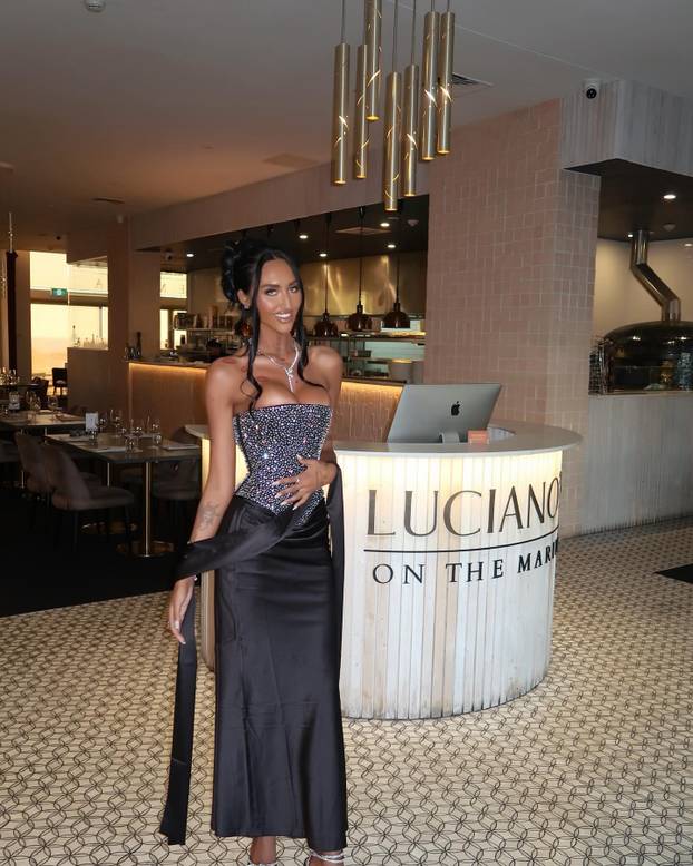 FOTO Ima top tijelo i tajnim poslom zarađuje bogatstvo: 'Ne tražite me novac, nađite posao'