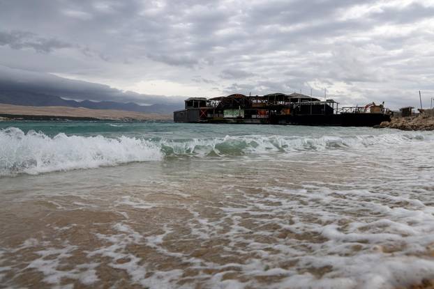 Novalja: Ruši se klub Noa na Zrću