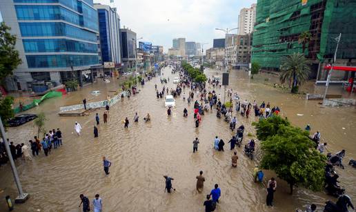 Katastrofa u Pakistanu: Ovo su ulice Karachija nakon novih monsuna, još je 20 poginulih