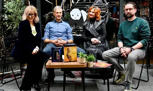 Superinteligencija 2030: Kako umjetna inteligencija mijenja &ccaron;ovjeka, odnose i emocije?